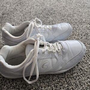 Chasse White Cheer Women's Sneakers